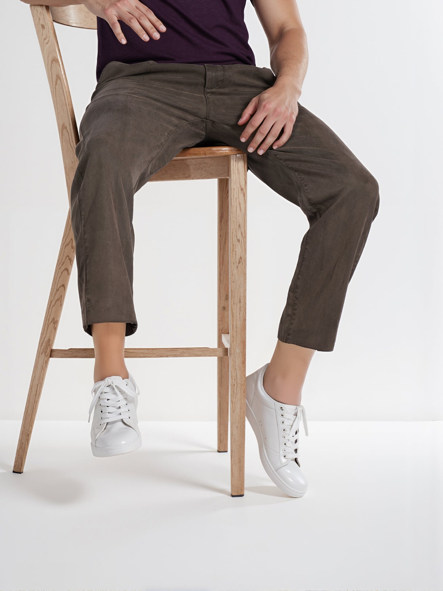 Celio* Men Olive Straight Fit Viscose Rayon Tencel Trouser