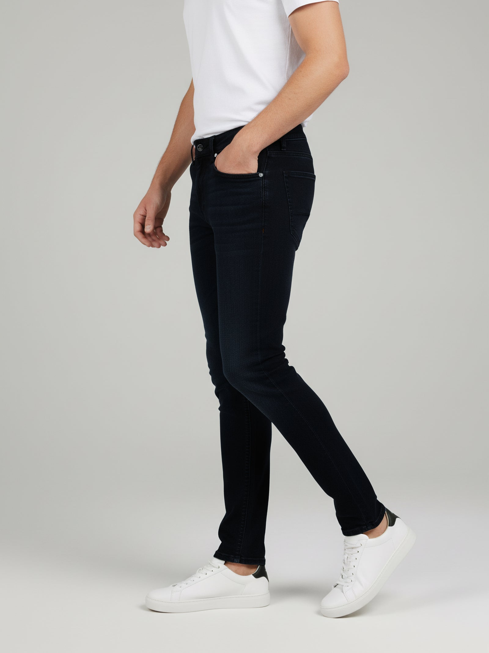 Celio* Solid Slim Fit Cotton Men Black Jeans
