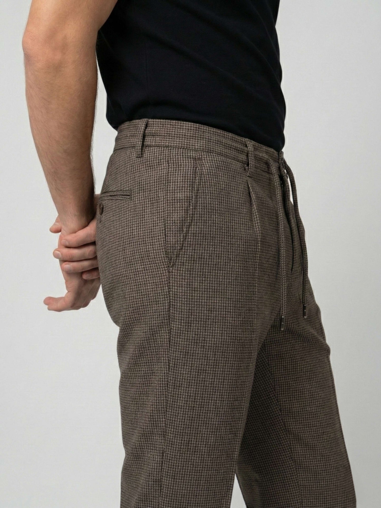 Celio* Men Brown Solid Straight Fit Polyester Trousers