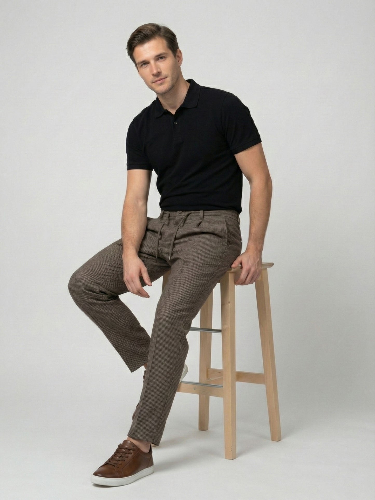 Celio* Men Brown Solid Straight Fit Polyester Trousers