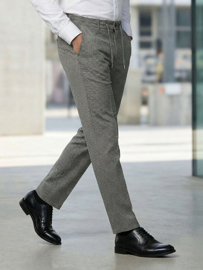 Celio Men Grey Solid Straight Fit Poly-Blend Trousers