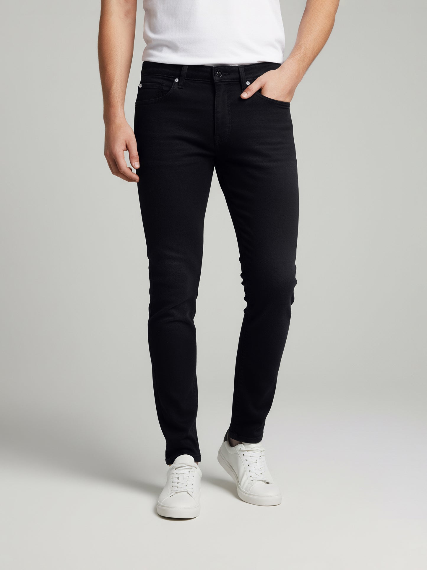 Celio* Men  Black Solid Slim Fit Cotton Jeans