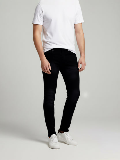 Celio* Men  Black Solid Slim Fit Cotton Jeans