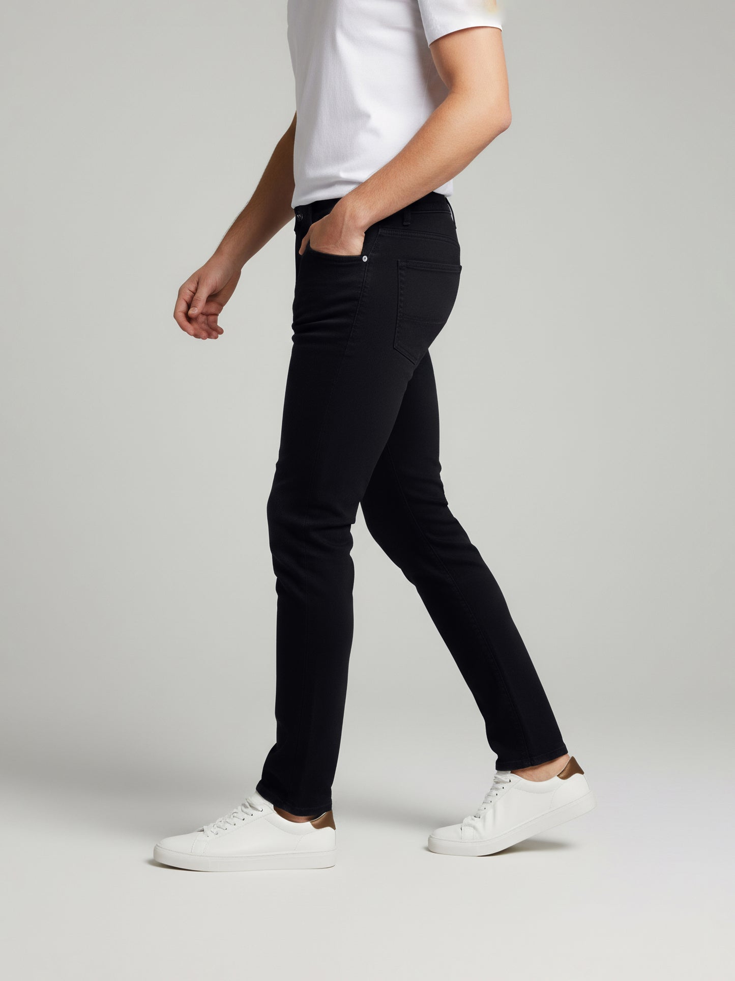 Celio* Men  Black Solid Slim Fit Cotton Jeans