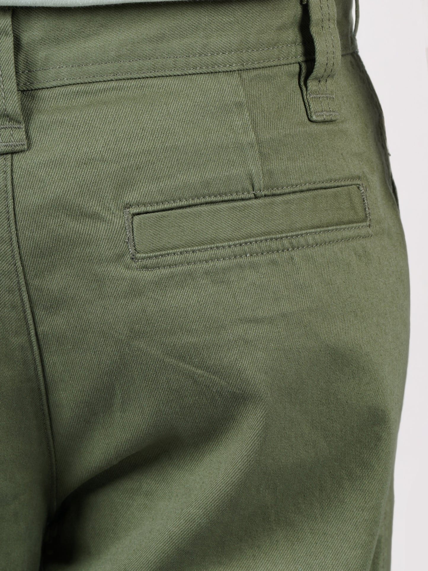 Celio* Men Olive Solid Baggy Fit Cotton Trousers