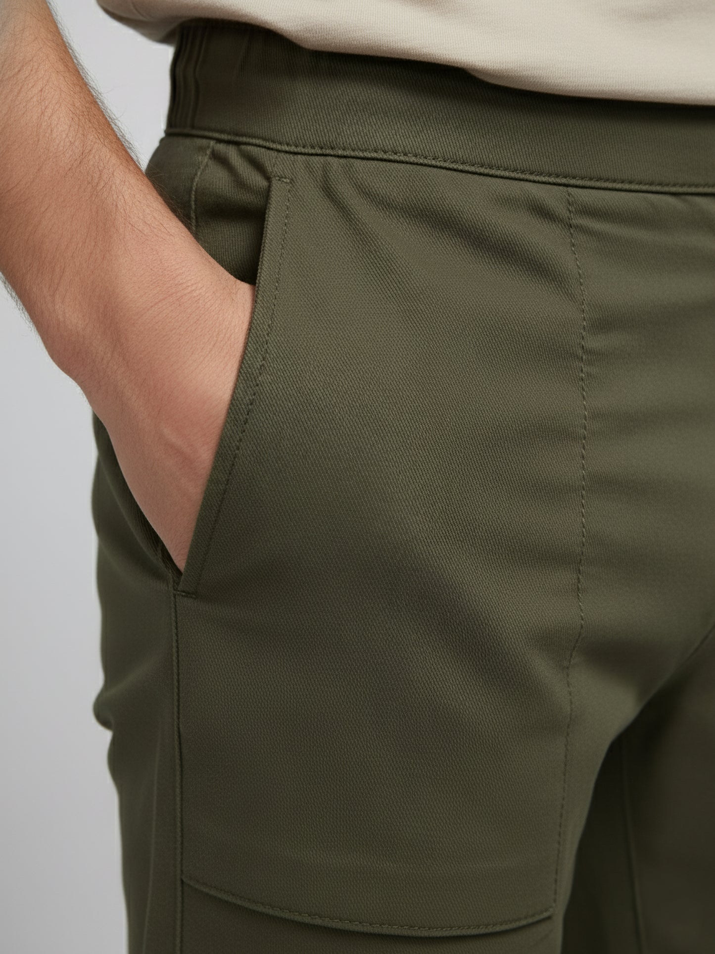 Celio* Men Olive Solid Regular Fit Nylon Trousers