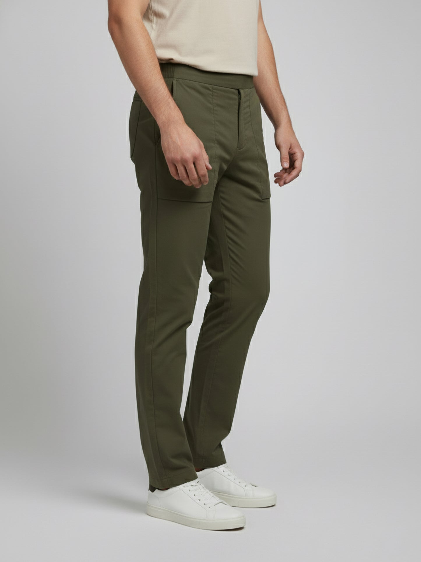 Celio* Men Olive Solid Regular Fit Nylon Trousers