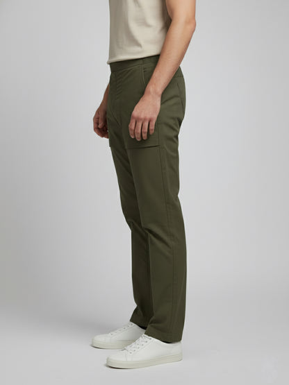 Celio* Men Olive Solid Regular Fit Nylon Trousers
