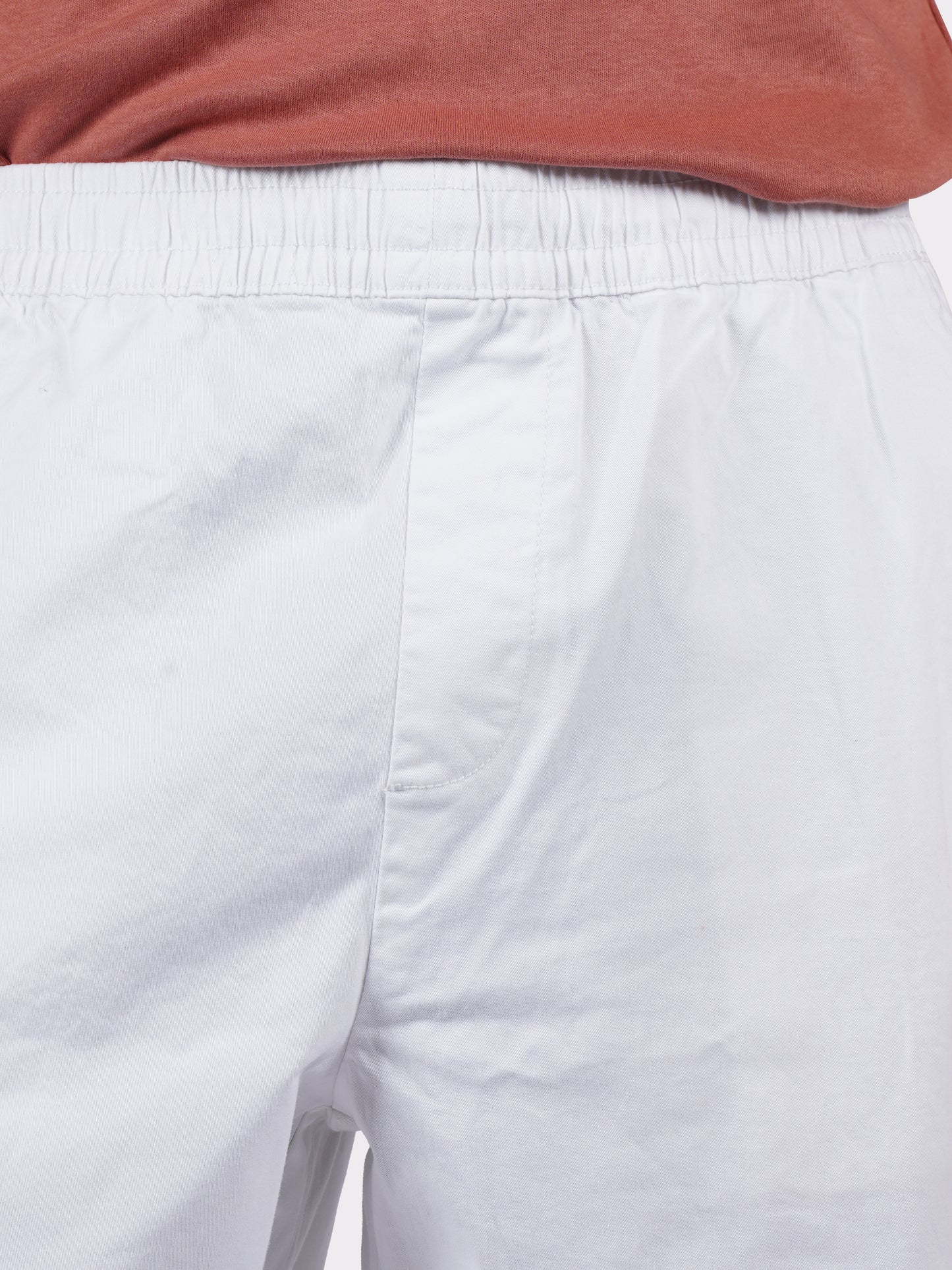 Celio* Men White Solid Loose Fit Cotton-Lycra-Blend Trousers
