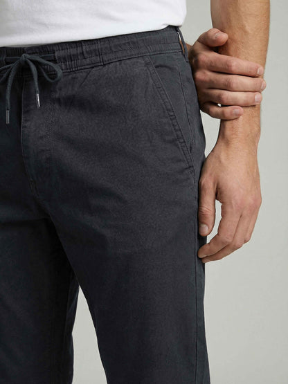 Celio* Men Grey Solid Relaxed Fit Cotton Trousers