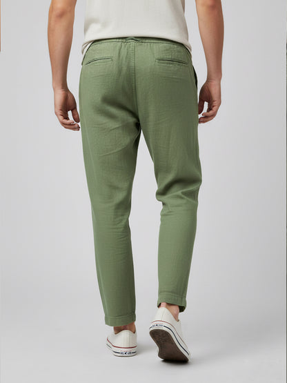 Celio* Men Olive Solid Relaxed Fit Cotton Trousers