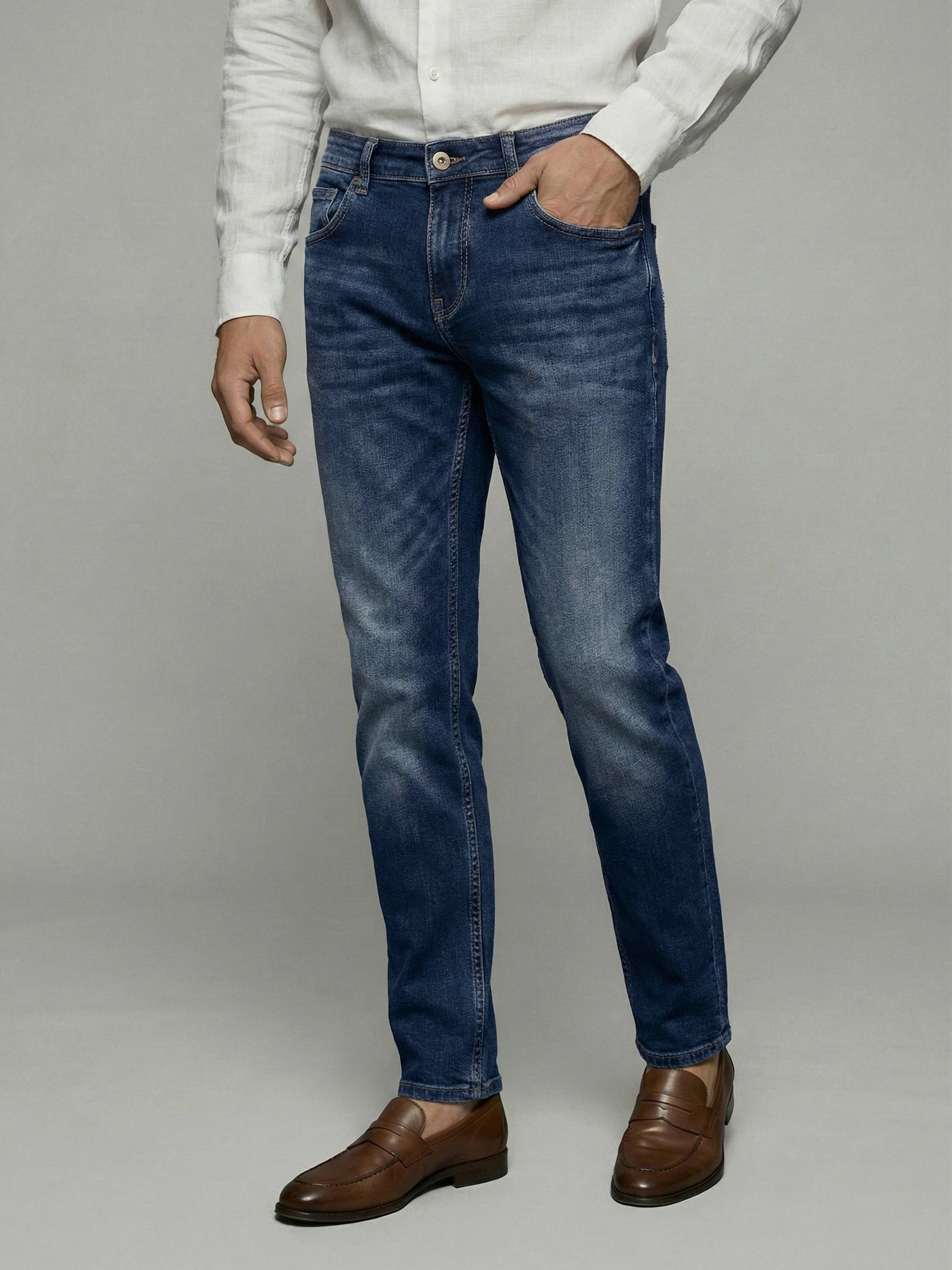 Celio* Blue Men Cotton Solid Straight Fit Jeans