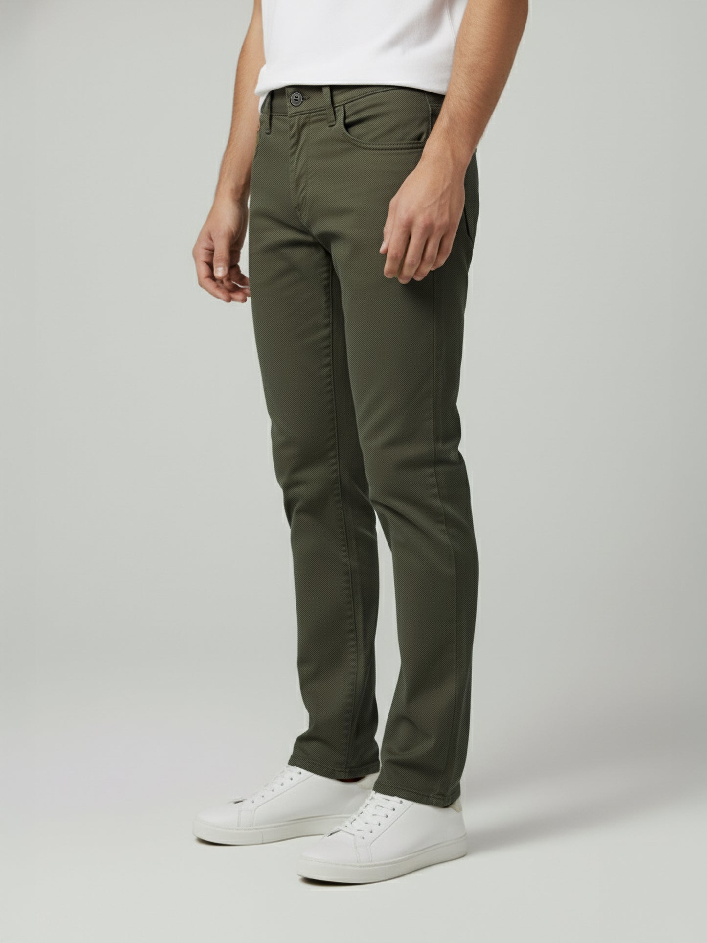 Celio* Men Olive Solid Loose Fit Cotton Trousers