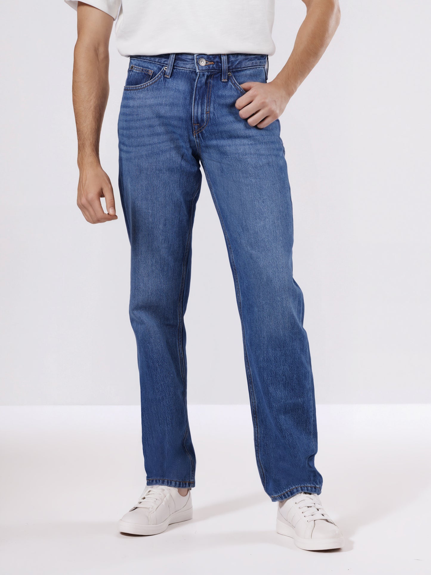 Celio* Men Blue Solid Straight Fit Cotton-Tencel-Blend Jeans