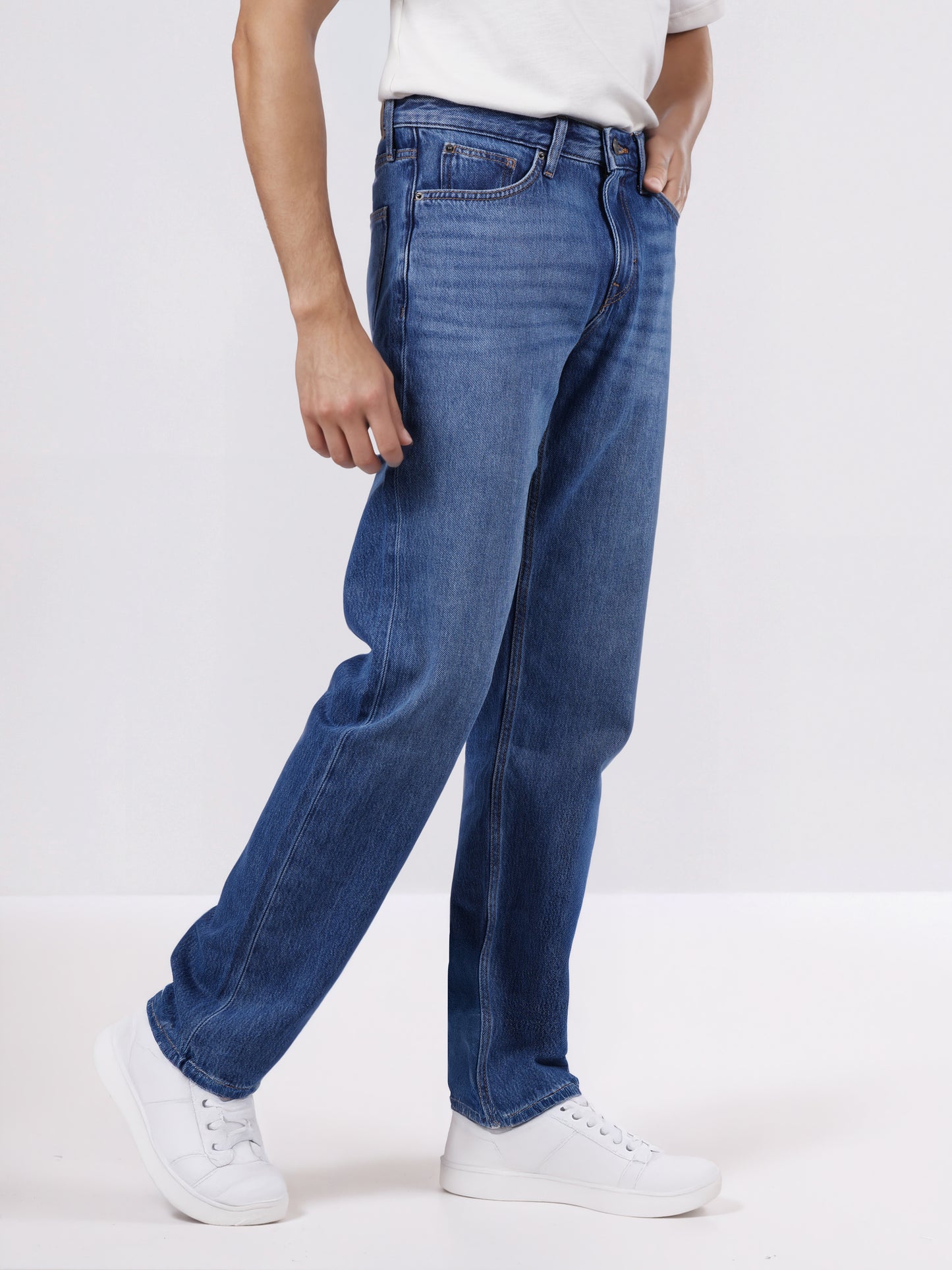 Celio* Men Blue Solid Straight Fit Cotton-Tencel-Blend Jeans