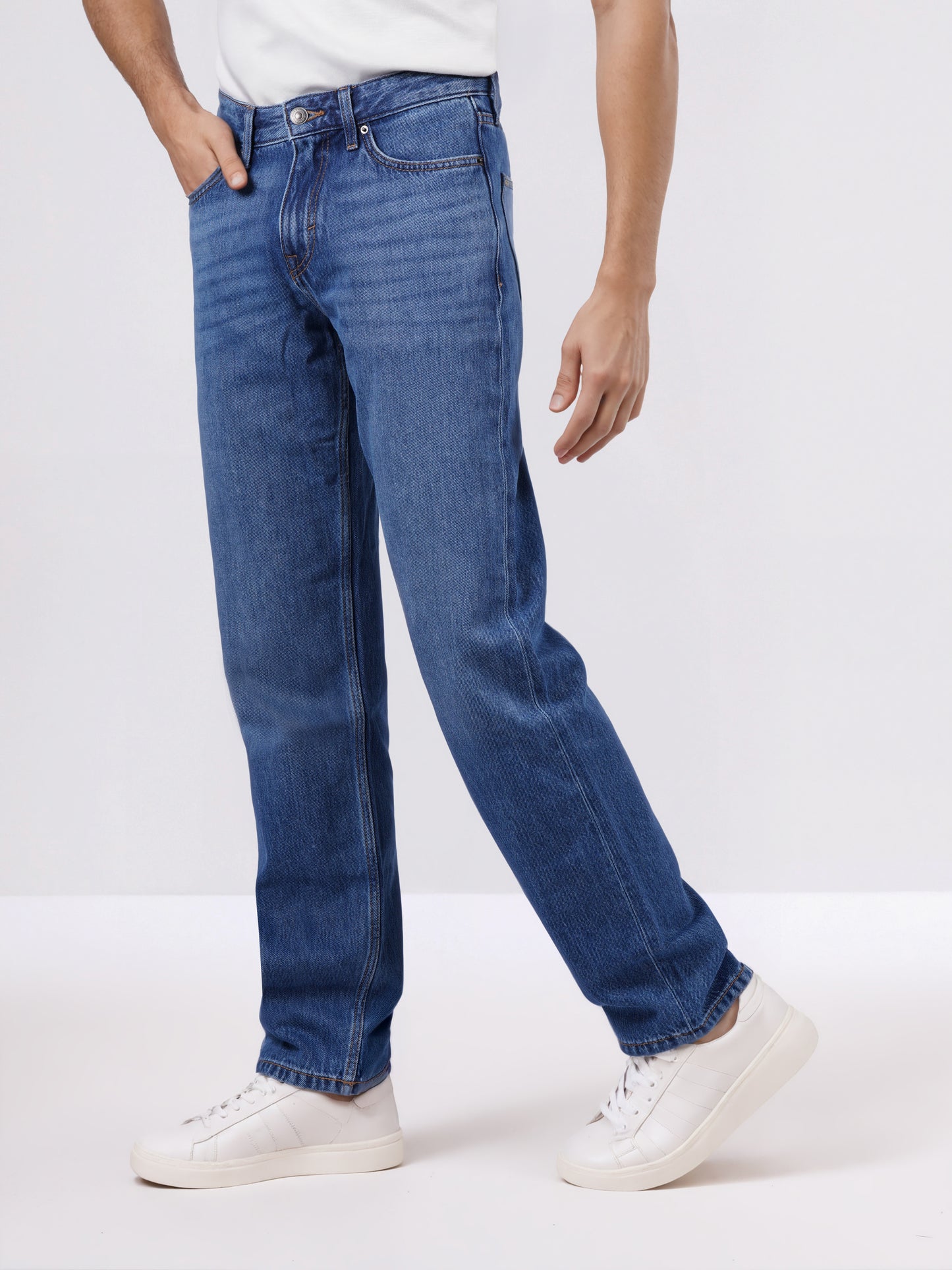 Celio* Men Blue Solid Straight Fit Cotton-Tencel-Blend Jeans