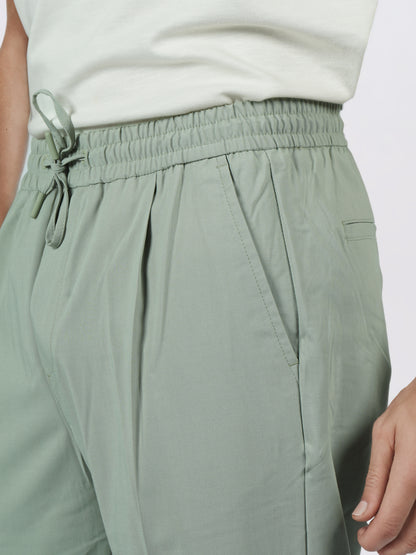 Celio* Men Olive Solid Straight Fit Poly-Blend Trousers