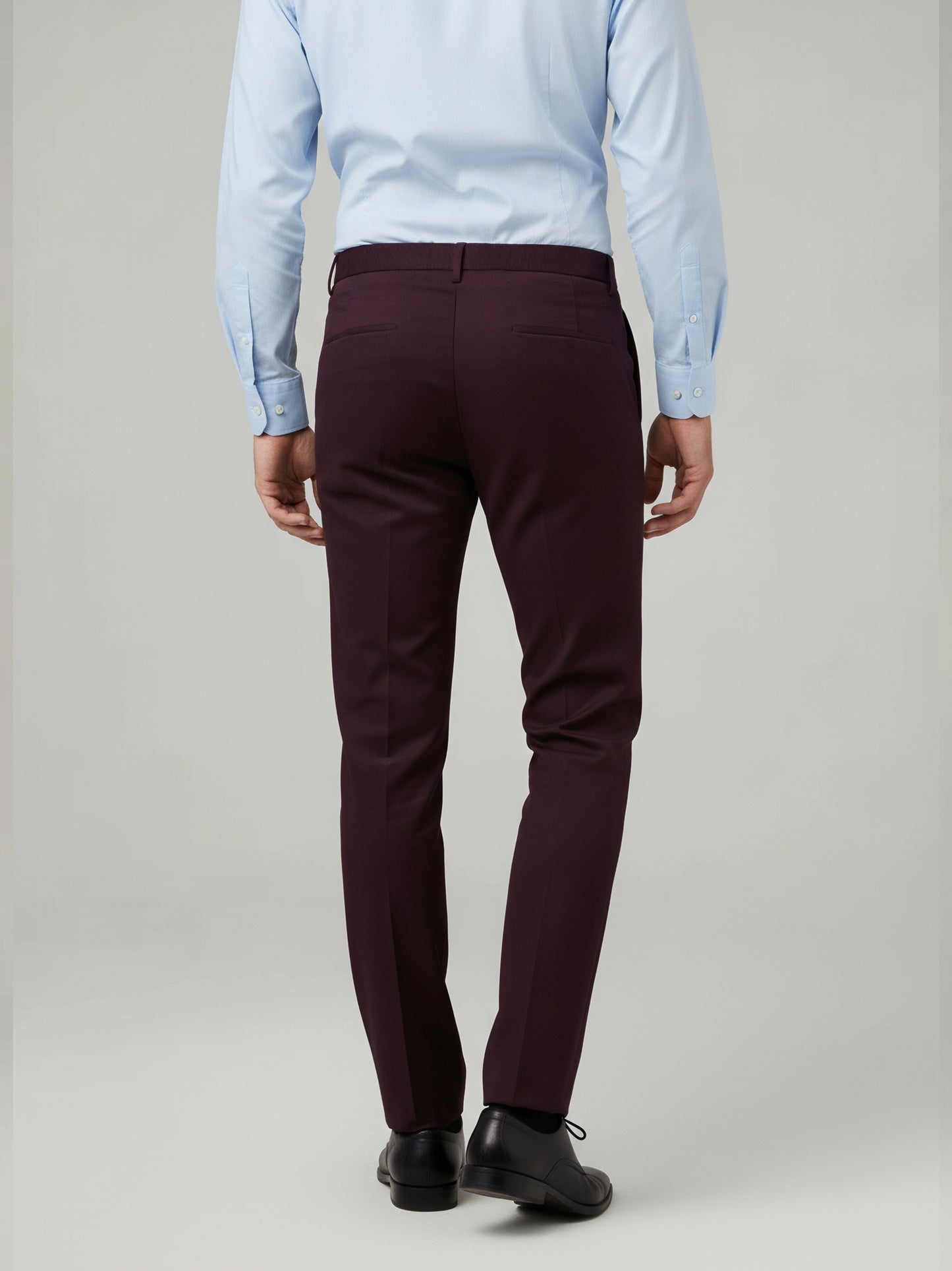 Celio* Men Burgundy Solid Straight Fit Poly-Blend Trousers