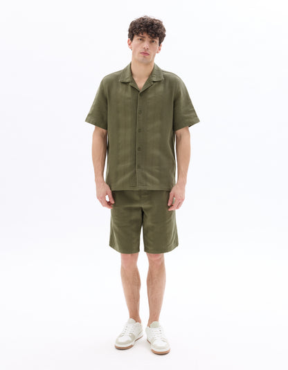 Celio Men Olive Solid Regular Fit Cotton Shirts