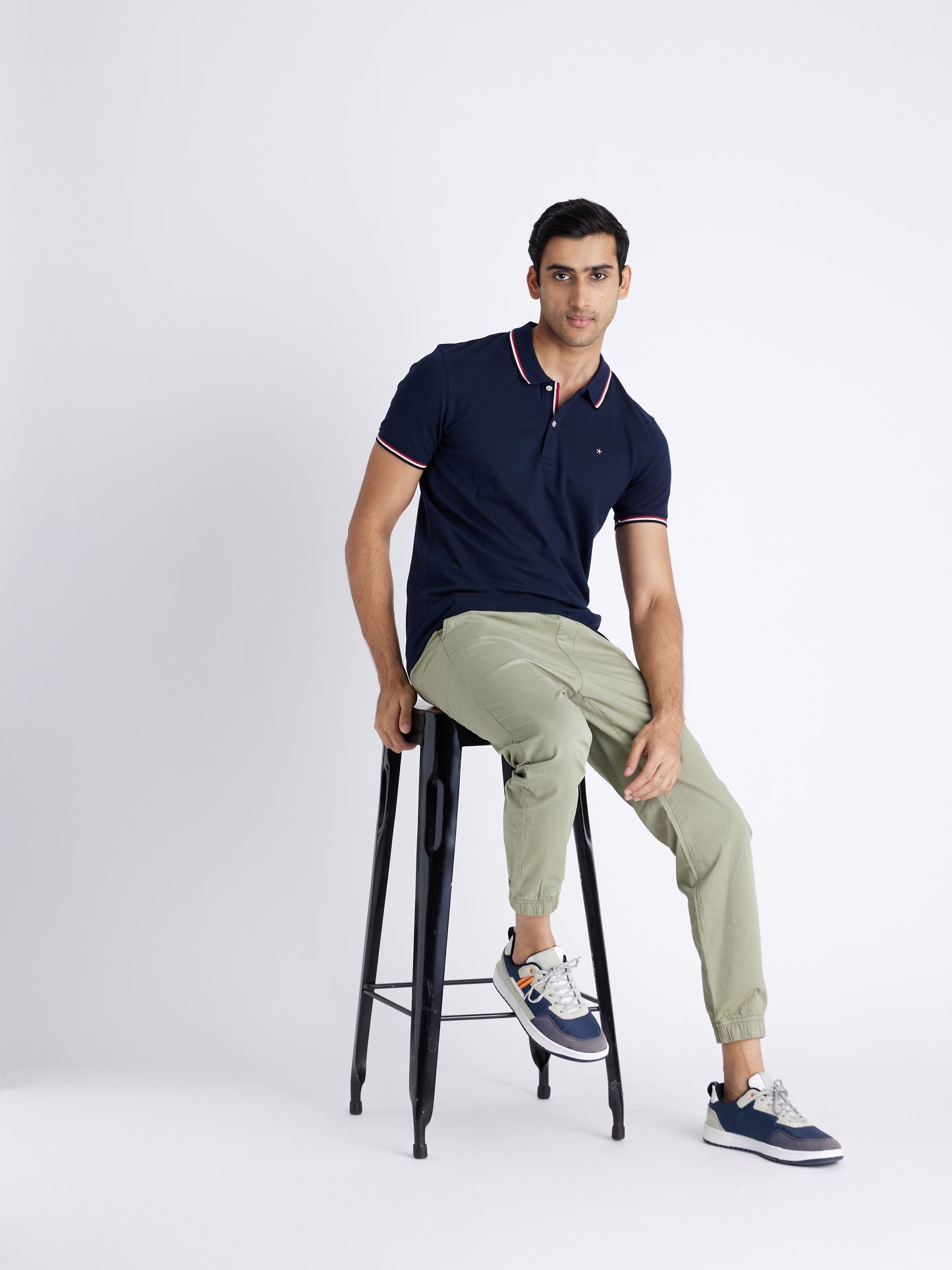 Celio Mens Navy Solid Regular Fit Cotton T-Shirts