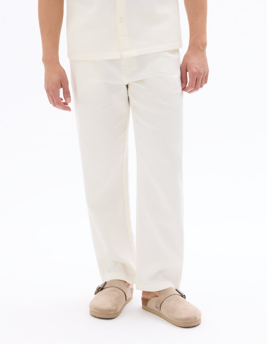Celio Men Off White Solid Straight Fit Cotton Trousers