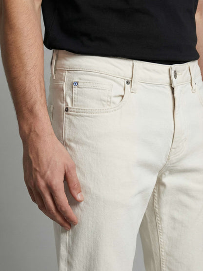 Celio* Men Off White Solid Straight Fit Cotton Jeans