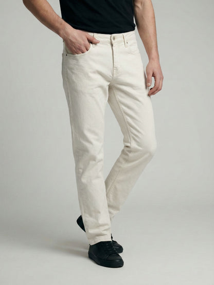 Celio* Men Off White Solid Straight Fit Cotton Jeans