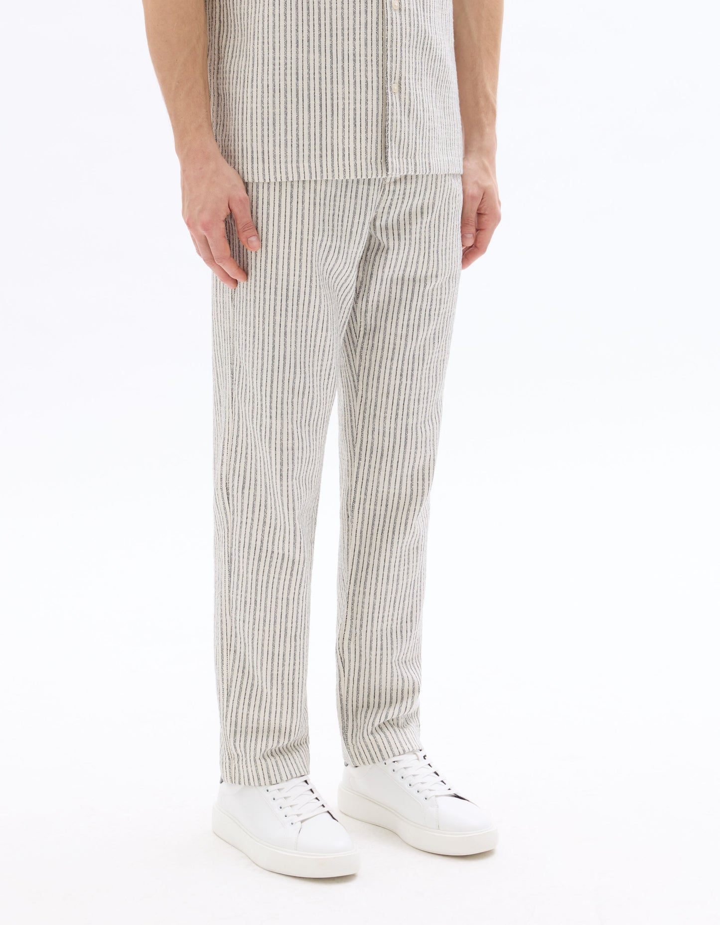 Celio Men Off White Striped Straight Fit Cotton Trousers