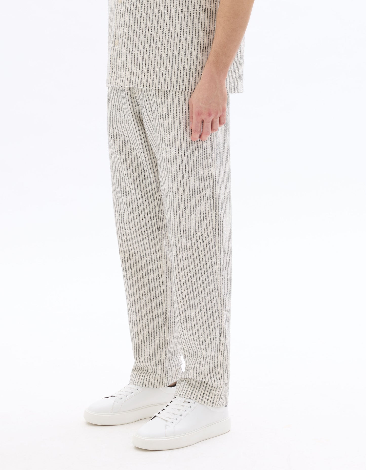 Celio Men Off White Striped Straight Fit Cotton Trousers