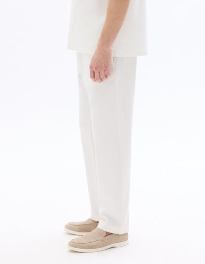 Celio Men White Solid Relaxed Fit Cotton Trousers
