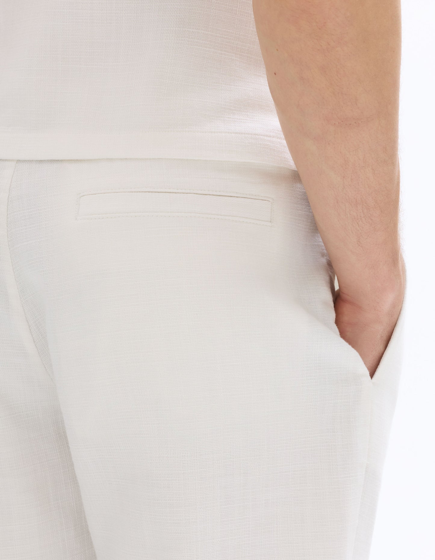 Celio Men White Solid Relaxed Fit Cotton Trousers