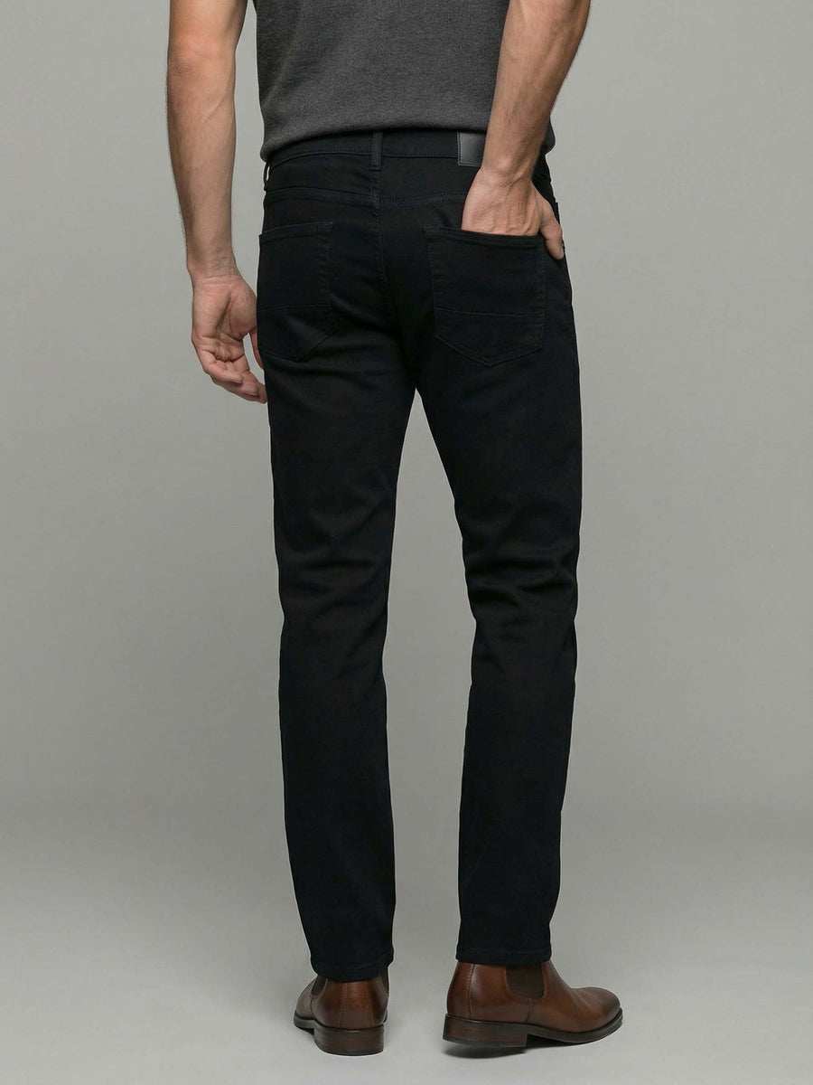 Celio* Men Straight Fit Solid Cotton Black Jeans