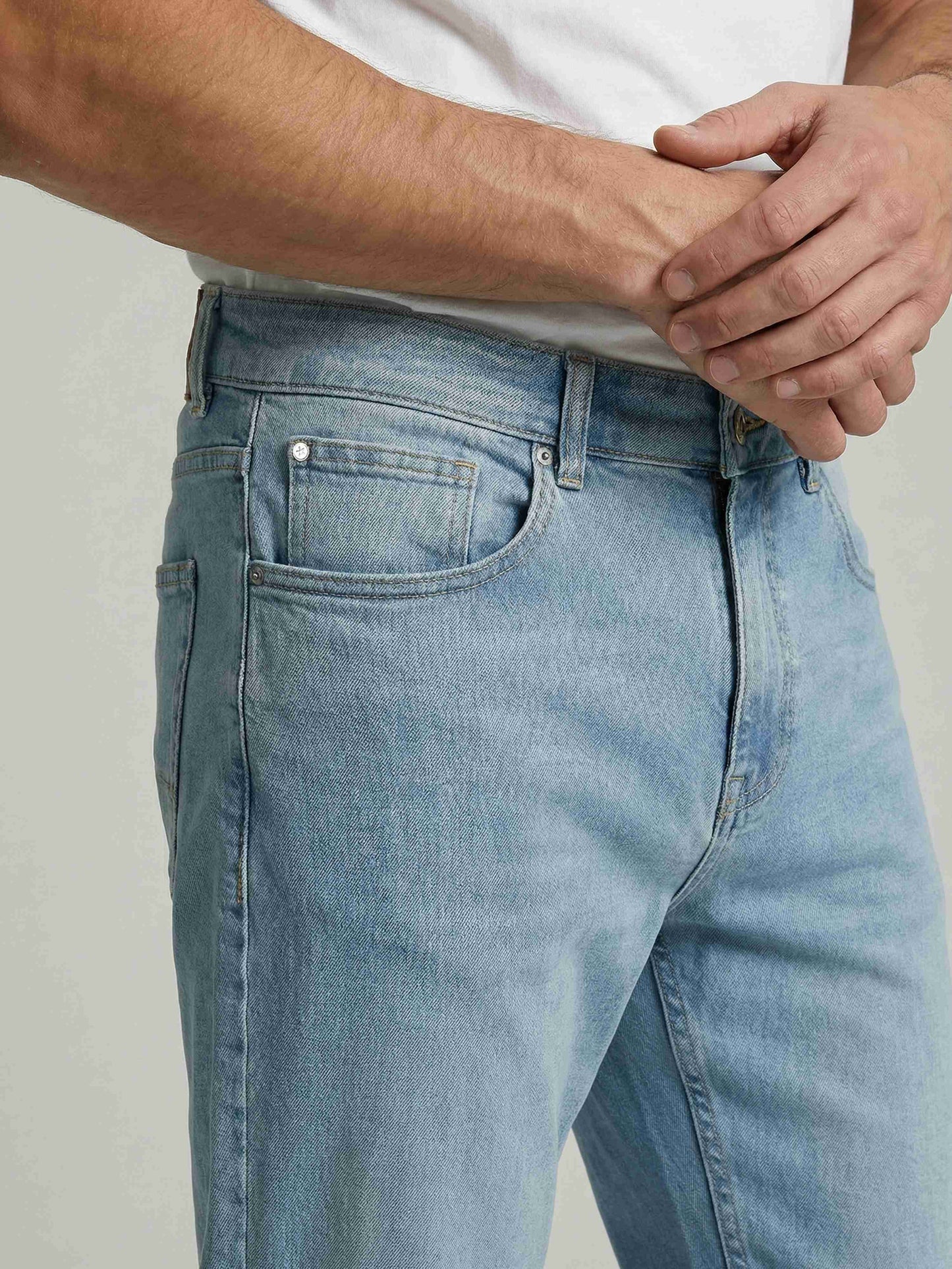 Celio* Men Blue Solid Straight Fit Cotton Jeans