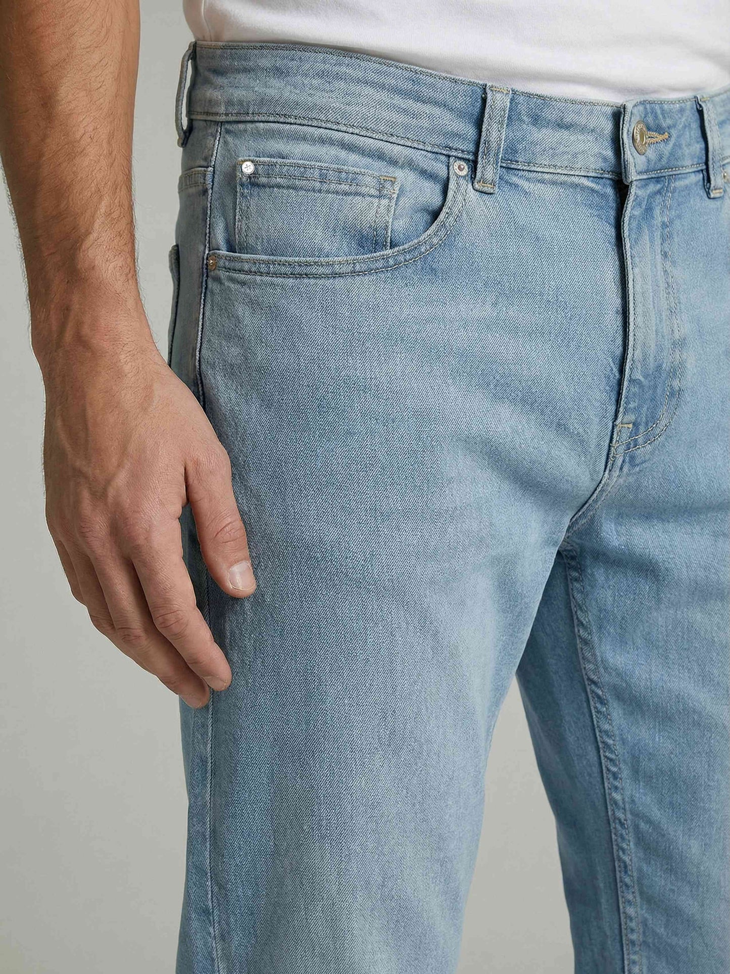 Celio* Men Blue Solid Straight Fit Cotton Jeans