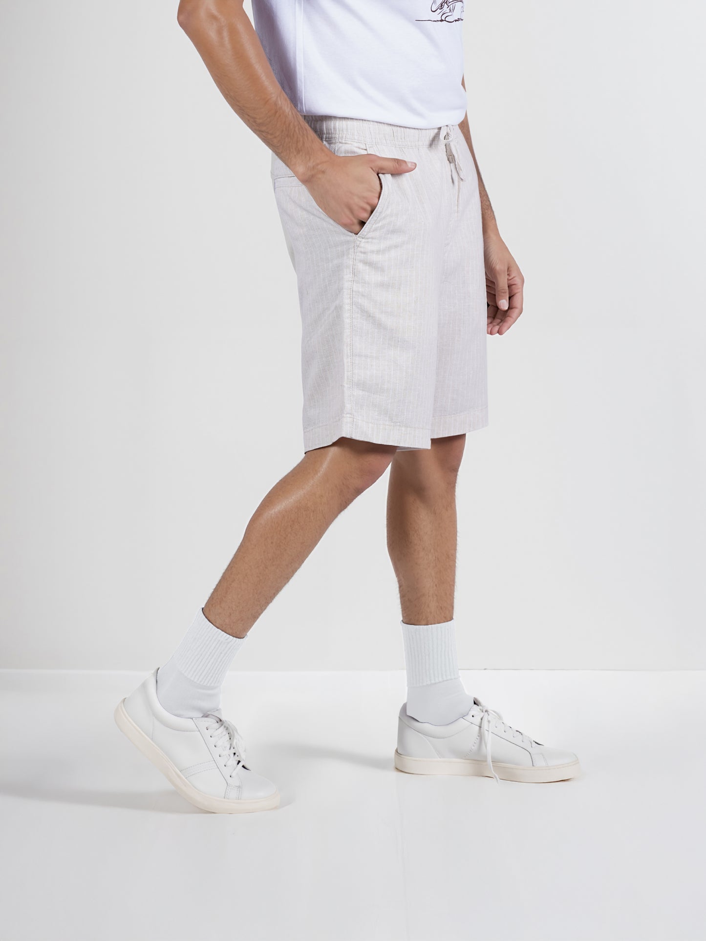 Celio* Men Beige Solid Regular Fit Linen Shorts