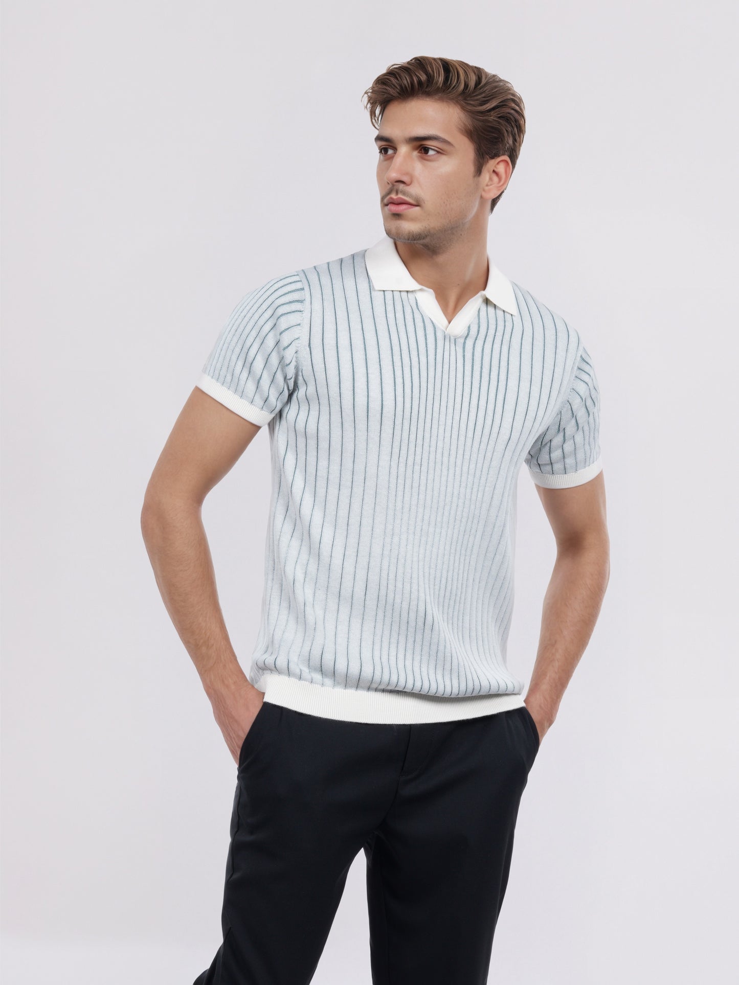 Celio* Men White Striped Regular Fit Cotton T-Shirt
