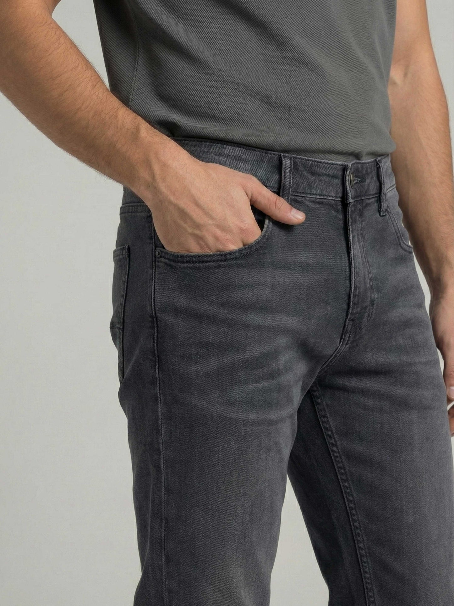 Celio* Men Grey Solid Straight Fit Cotton Jeans