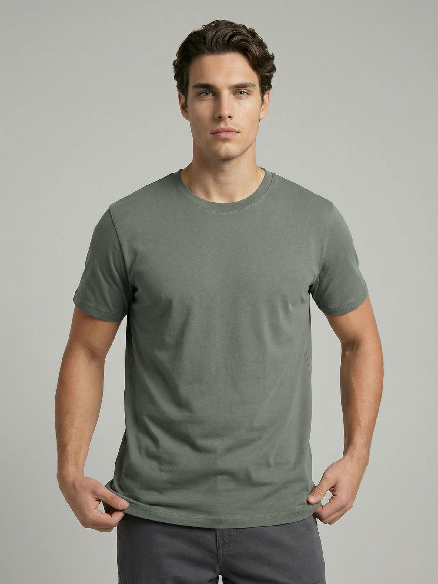 Celio* Men Green Solid Straight Fit Cotton T-Shirts