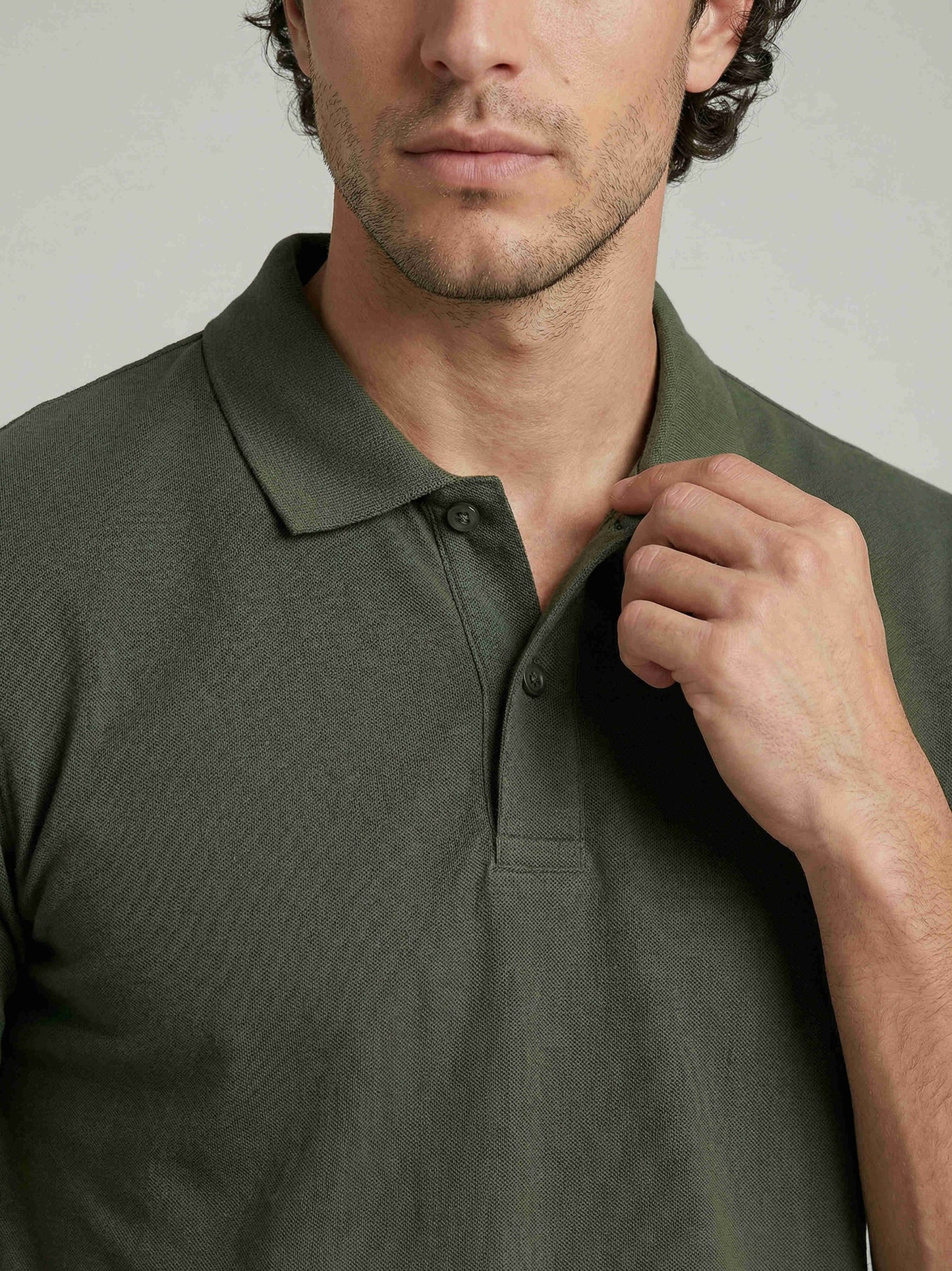 Celio Men Olive Solid Regular Fit Cotton T-Shirts