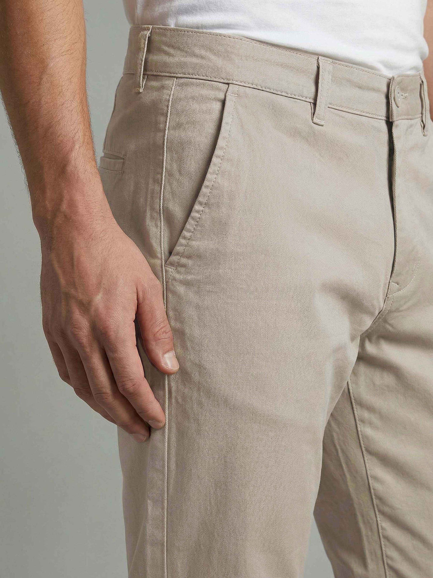 Celio* Men Beige Solid Straight Fit Cotton Trousers