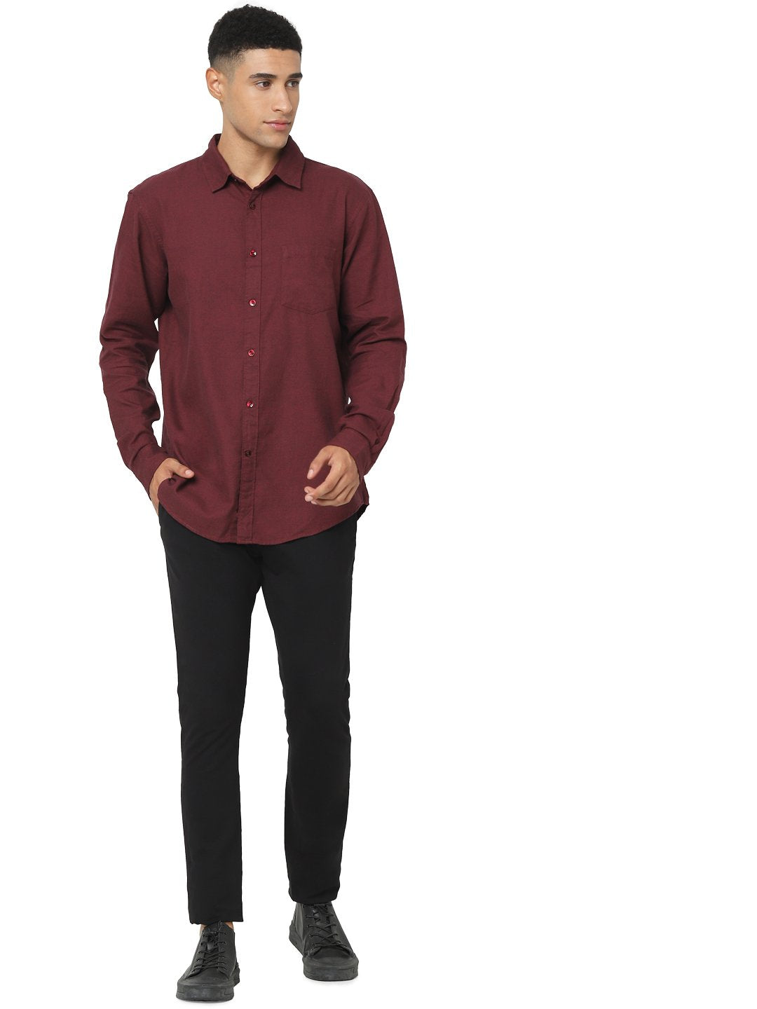 Celio* Men Black Solid Slim Fit Cotton-Blend Trousers