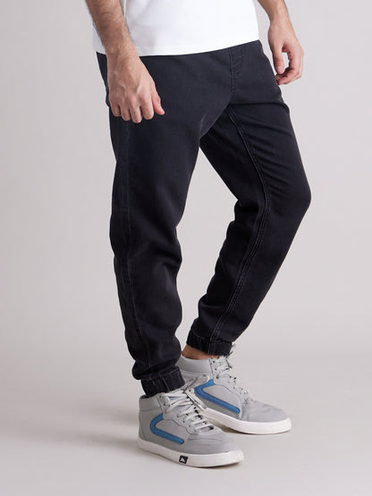 Celio* Men Black Solid Jogger Fit Cotton-Blend Jeans
