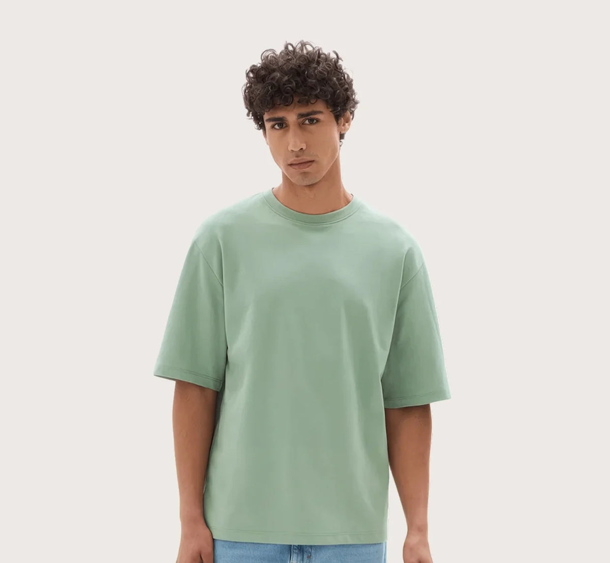 t-shirt.