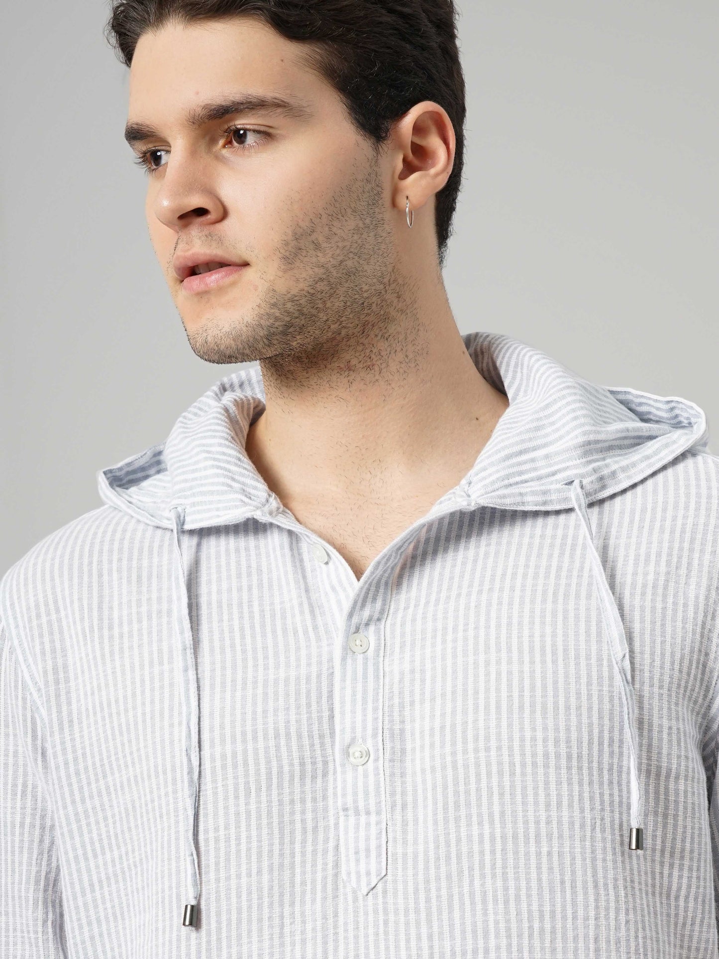 Celio* Men Grey Checked Regular Fit Cotton Shirts