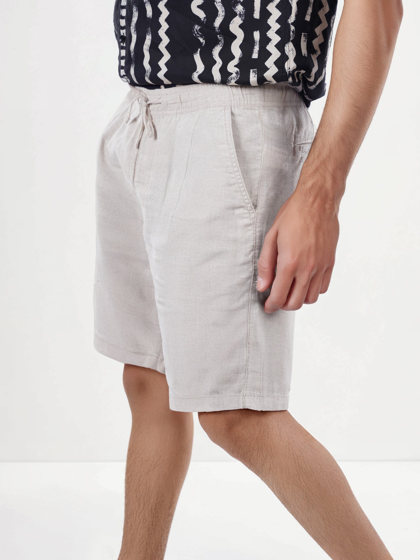Celio* Linen-Blend Regular Fit Off White Shorts