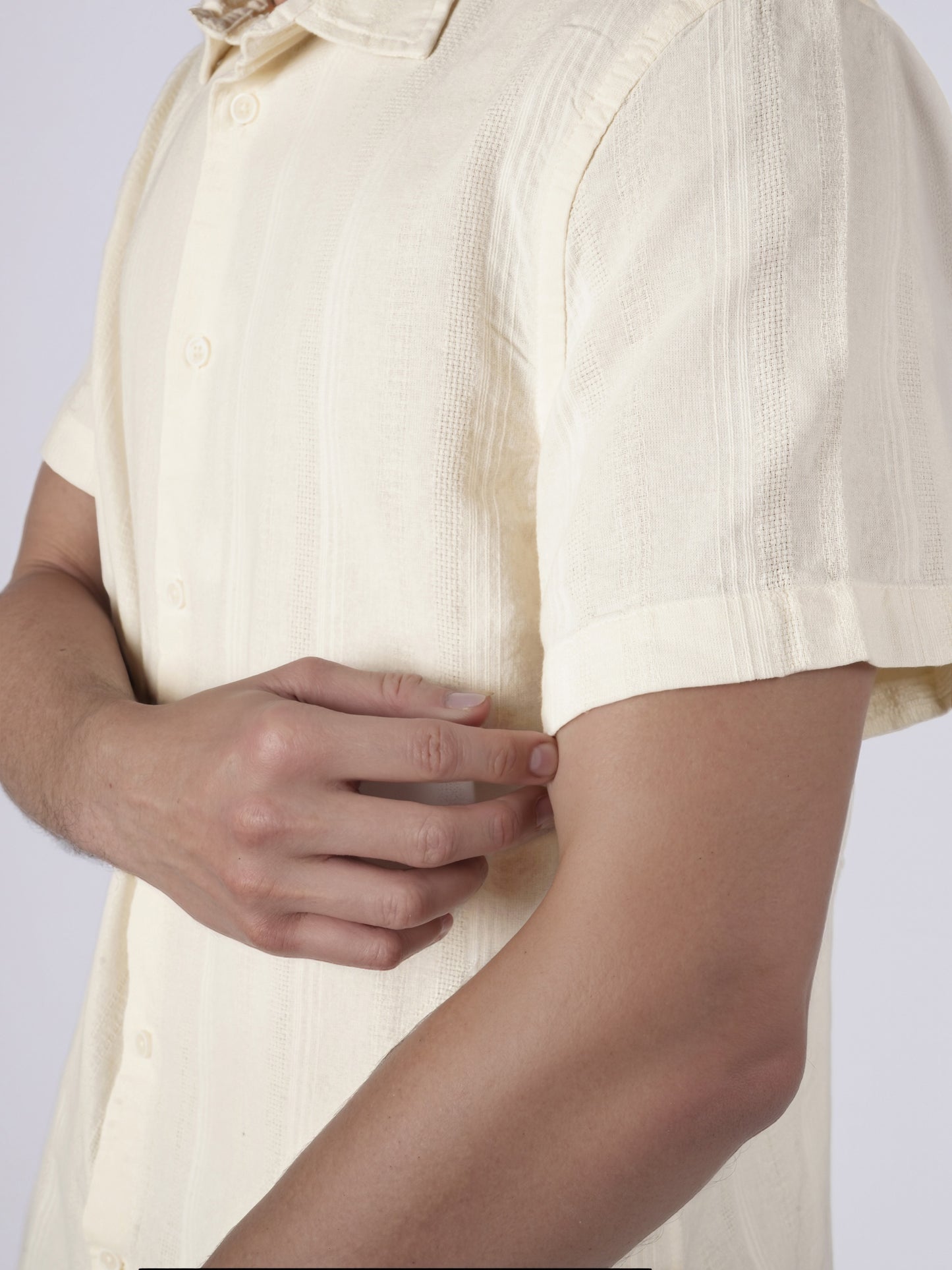 Celio* Men Beige Solid Regular Fit Cotton Shirts