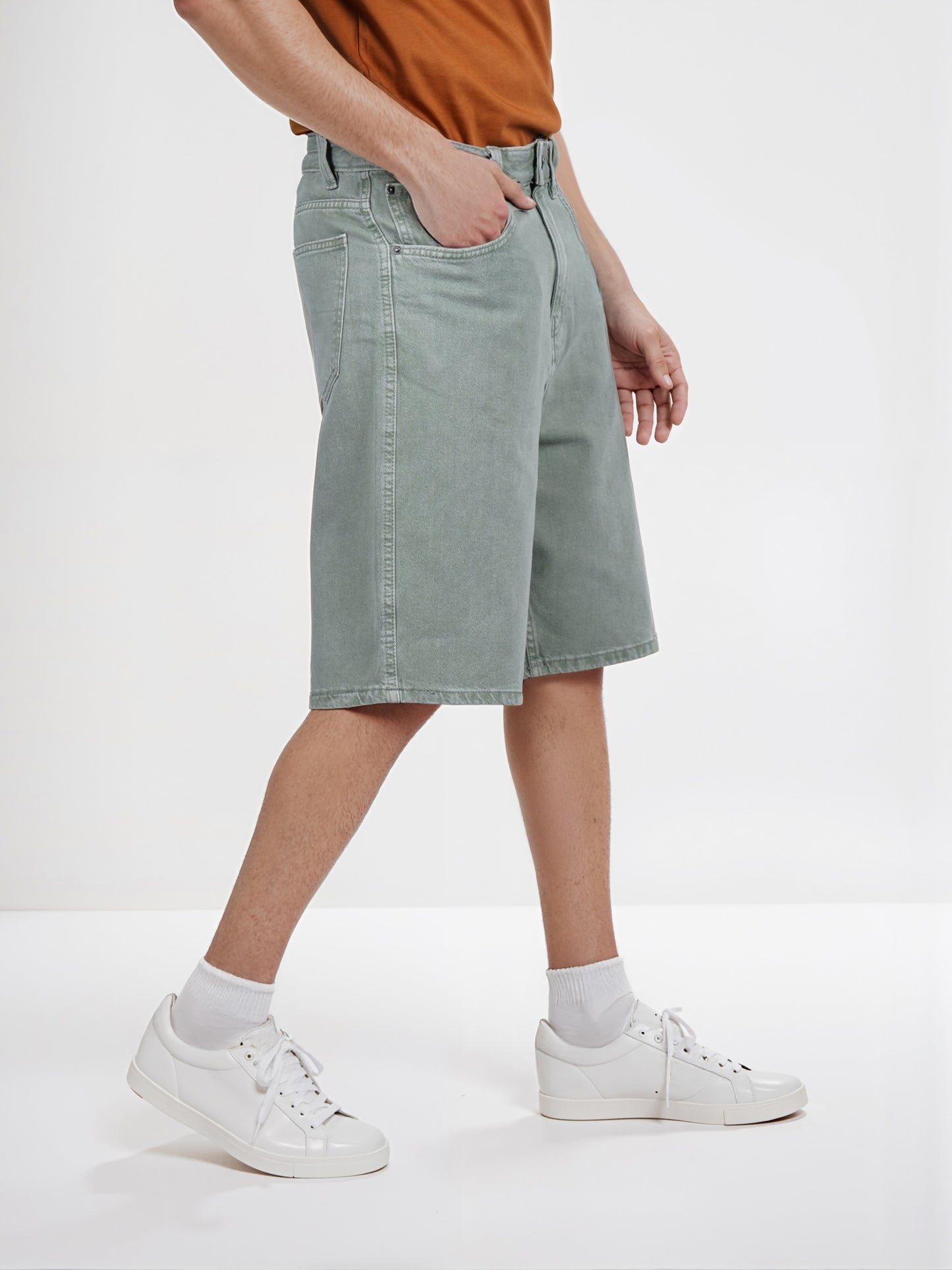 Celio* Cotton Straight Fit Olive Bermuda