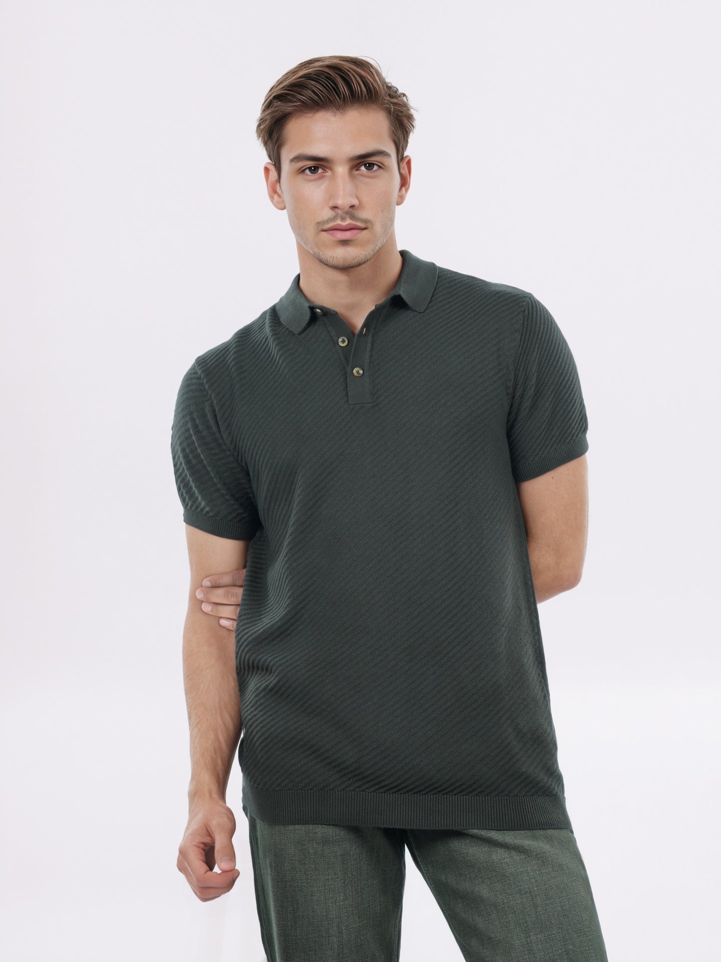 Celio* Men Olive Solid Regular Fit Cotton T-Shirt