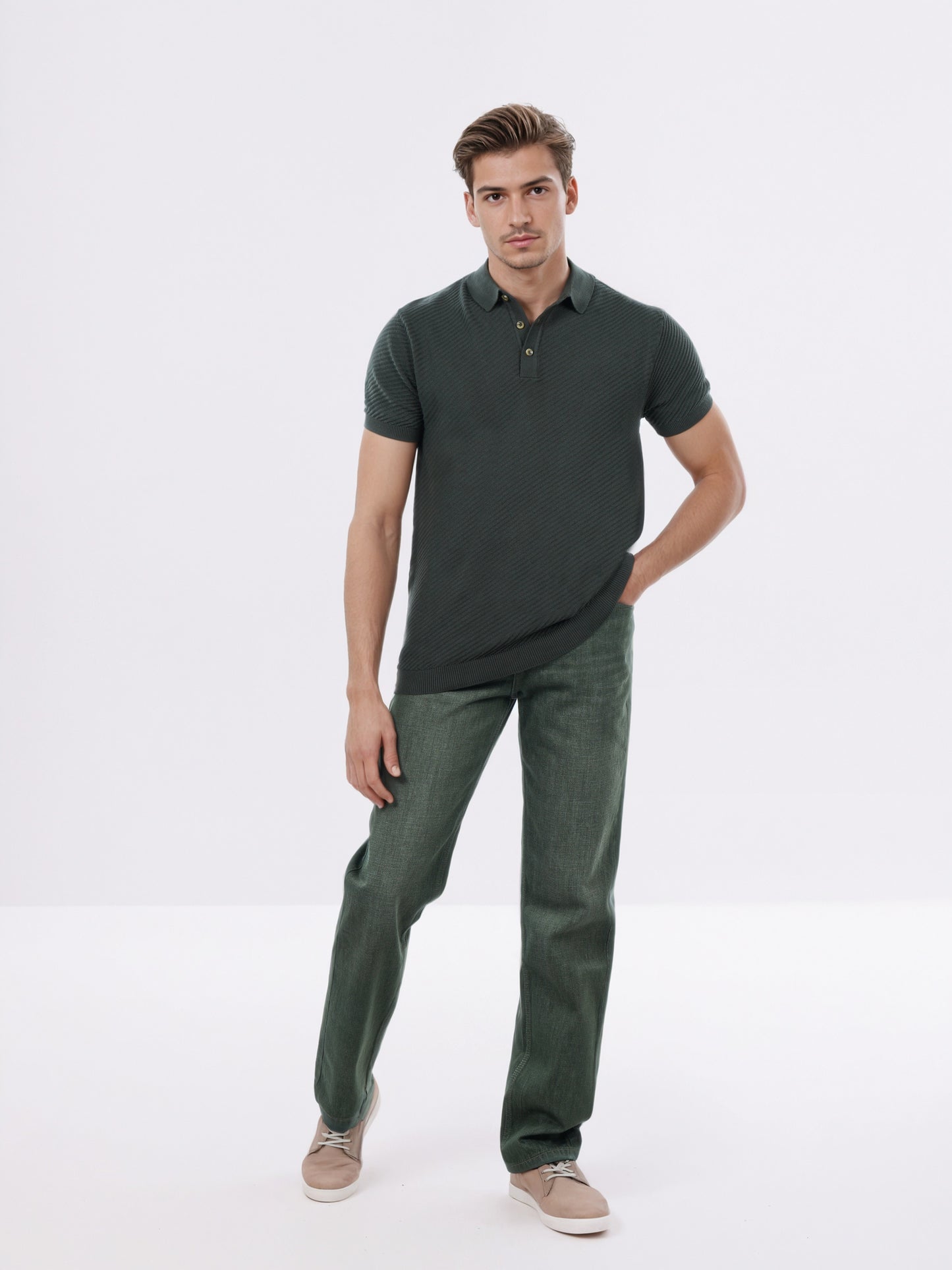 Celio* Men Olive Solid Regular Fit Cotton T-Shirt