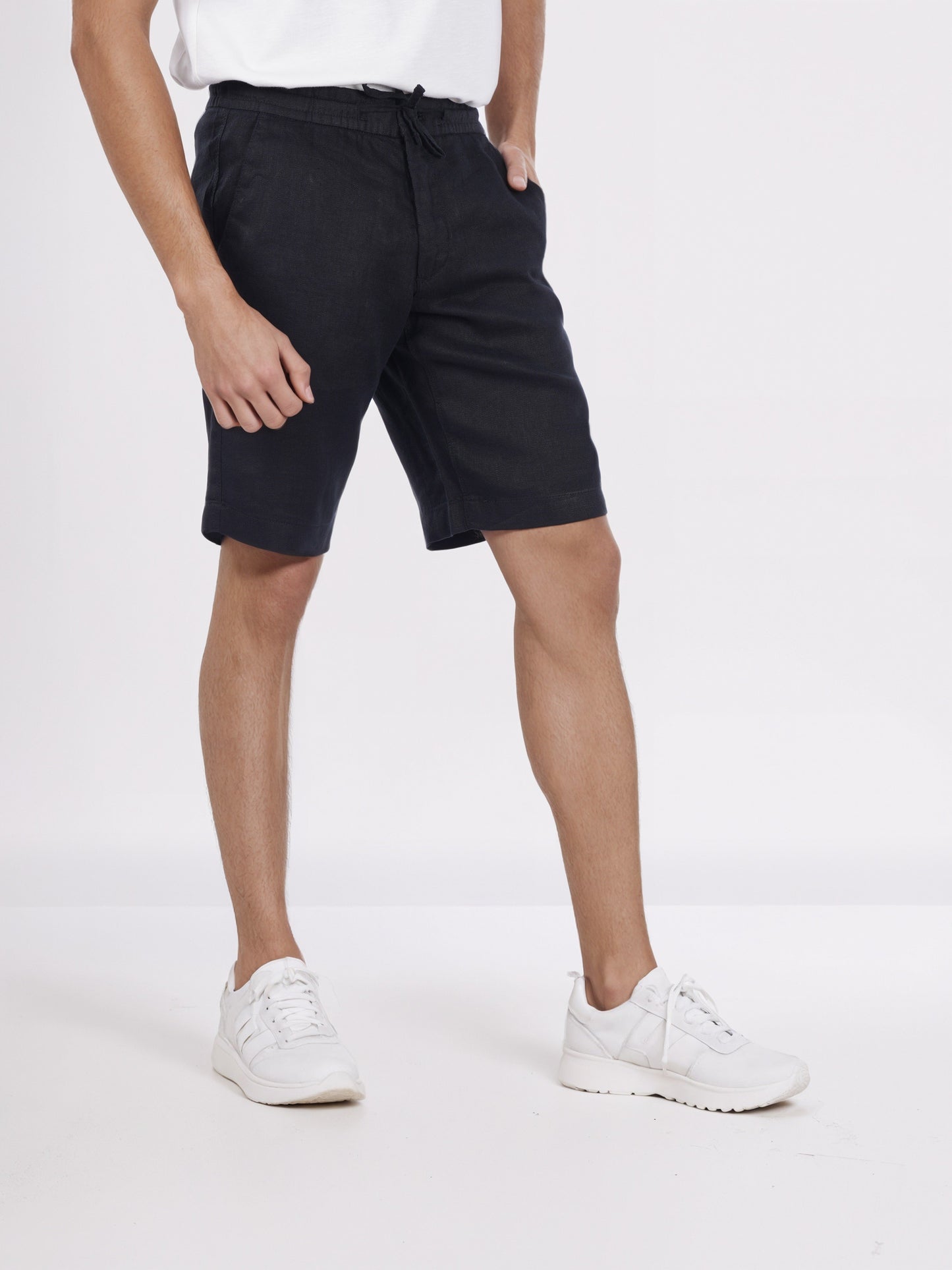Celio* Men Black Solid Bermuda Fit Linen Shorts